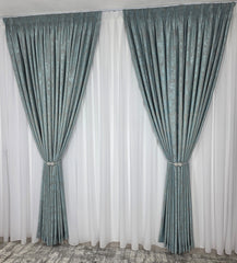 Colectia Decorativa: Perdea Alba Simpla si Draperie Tip Vopsea-Turcoaz Deschis
