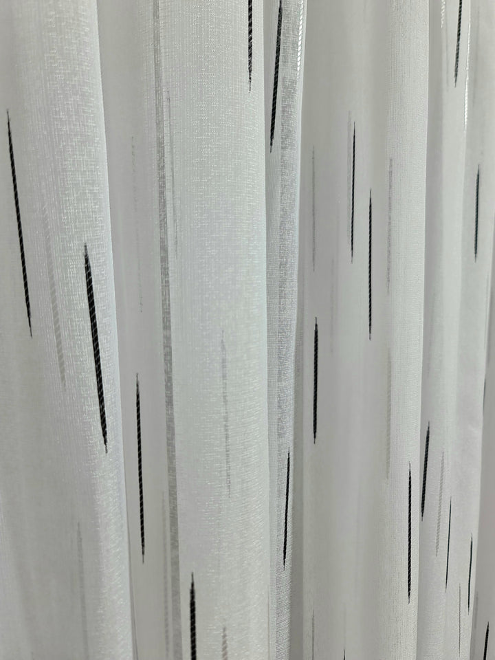 Set perdea si draperie Neti - CASABLANCA Set perdea si draperie Neti Casa Blanca Curtains & Drapes 365.00 CASABLANCA  CASABLANCA