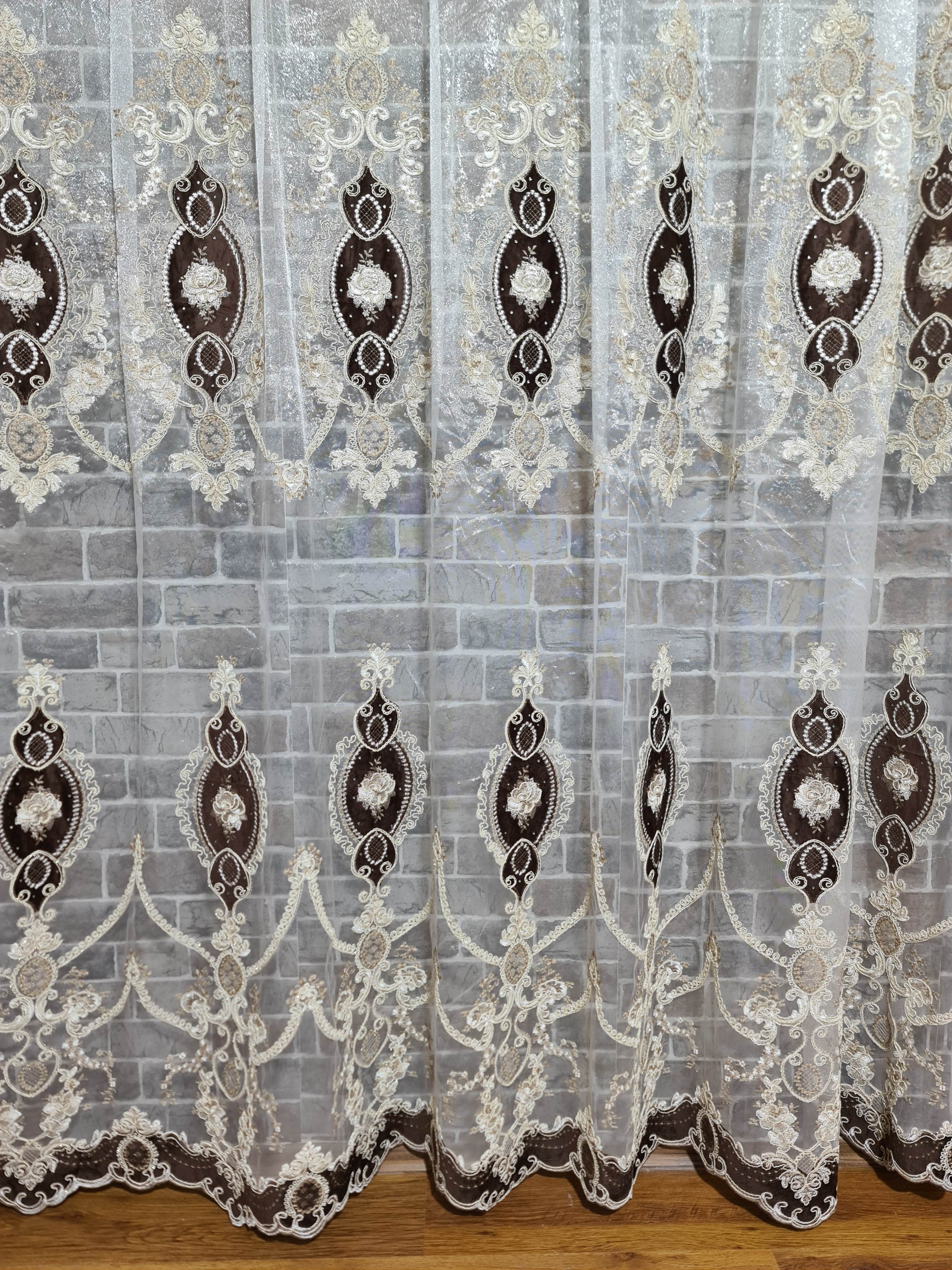 Set perdea si draperie Ivet - CASABLANCA Set perdea si draperie Ivet Casa Blanca Curtains & Drapes 840.00 CASABLANCA  CASABLANCA