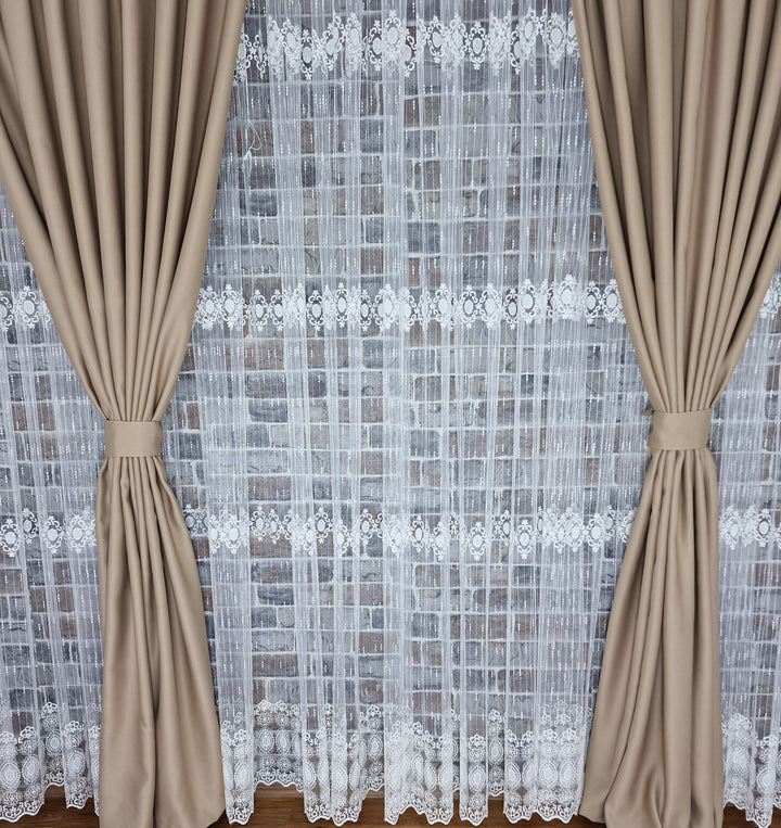 Set perdea si draperie Berta - CASABLANCA Set perdea si draperie Berta CASABLANCA  770.00 CASABLANCA 8metriperdeacu6metridraperiepentrusinagaleriede4-5 CASABLANCA