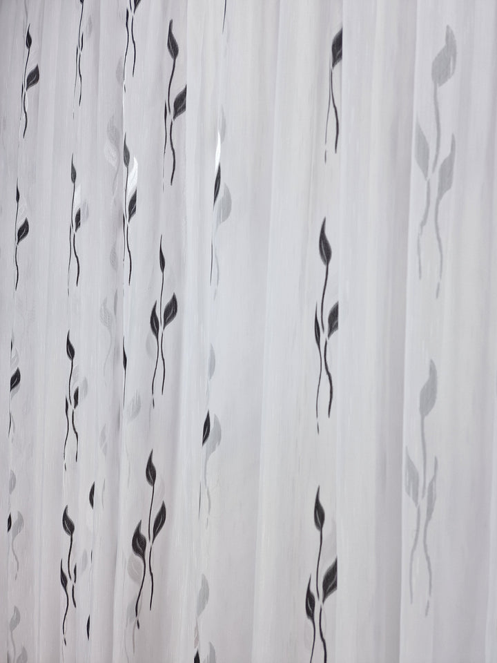 Perdea sable alba cu negru, material nesifonabil, model Robert - CASABLANCA Perdea sable alba cu negru, material nesifonabil, model Robert Casa Blanca Curtains & Drapes 40.00 CASABLANCA  CASABLANCA