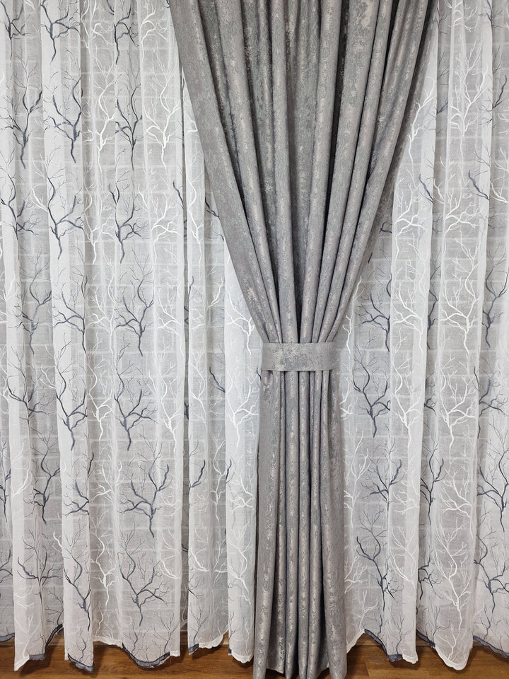 Draperie gri texturată cu aspect de vopsea decorativă - CASABLANCA Draperie gri texturată cu aspect de vopsea decorativă Casa Blanca Curtains & Drapes 55.00 CASABLANCA  CASABLANCA