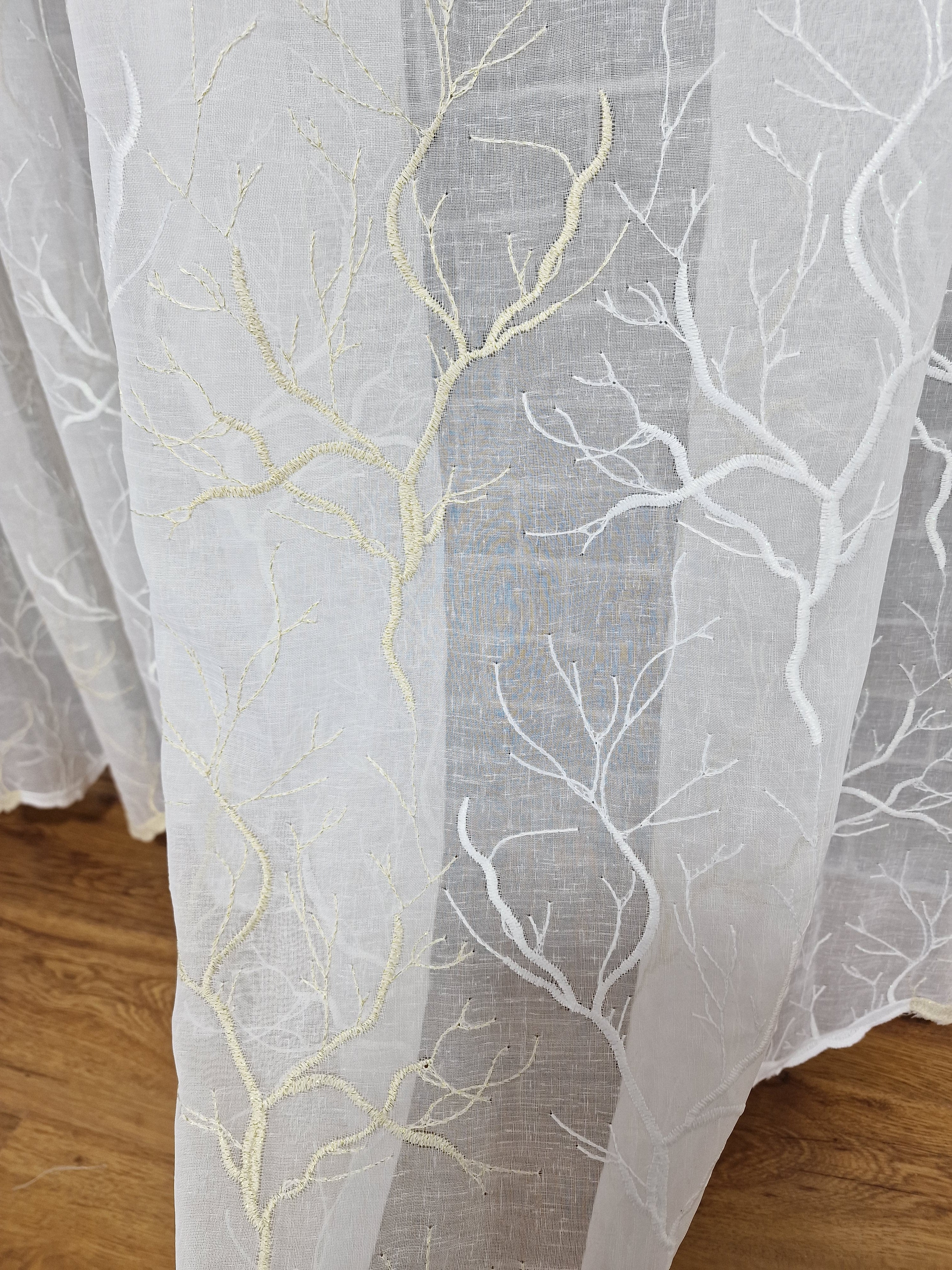 Perdea model crenguțe, confecționată din in, material plin ca textura - CASABLANCA Perdea model crenguțe, confecționată din in, material plin ca textura Casa Blanca Curtains & Drapes 60.00 CASABLANCA  CASABLANCA