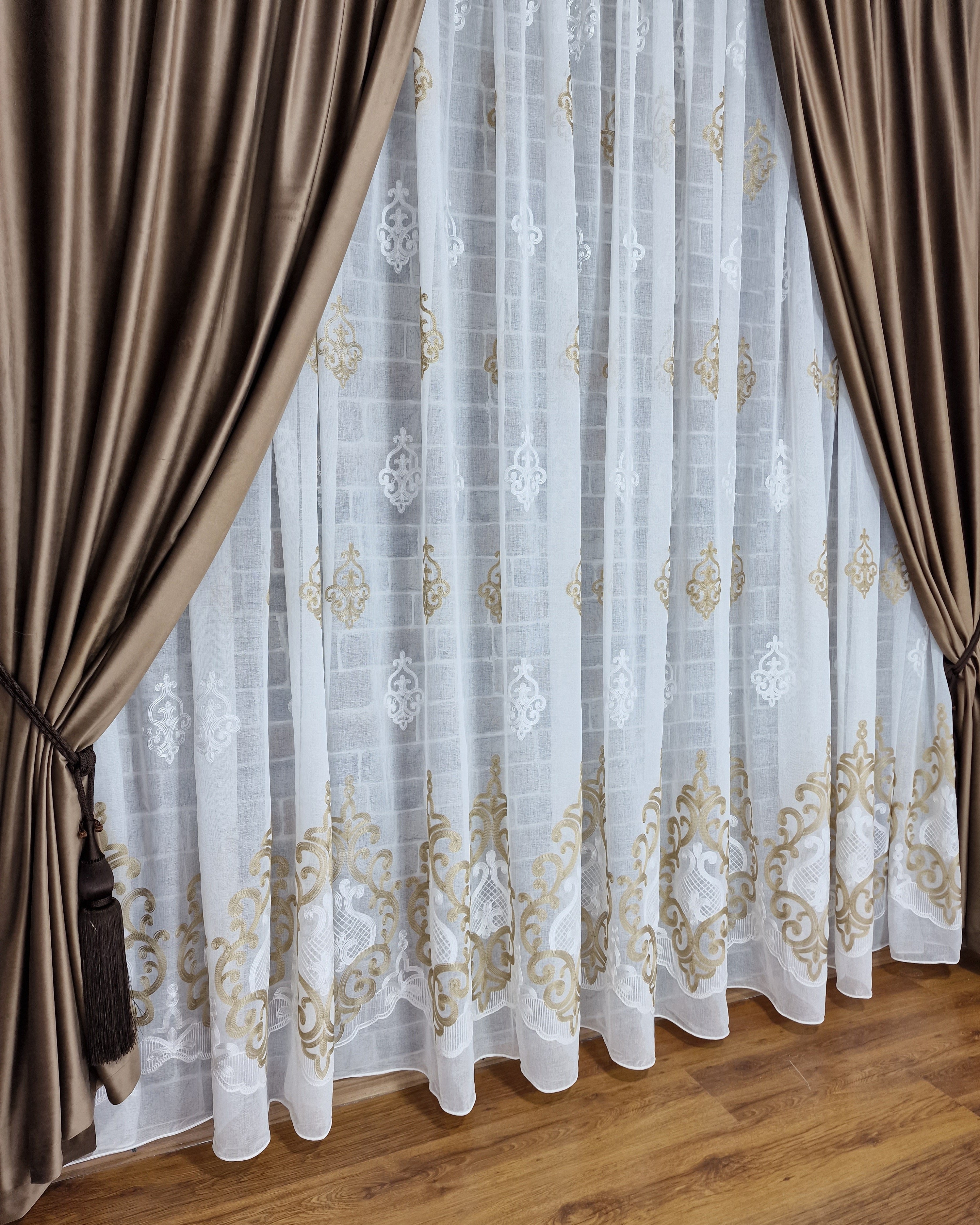 Set perdea si draperie Marinela - CASABLANCA Set perdea si draperie Marinela Casa Blanca Curtains & Drapes 455.00 CASABLANCA  CASABLANCA