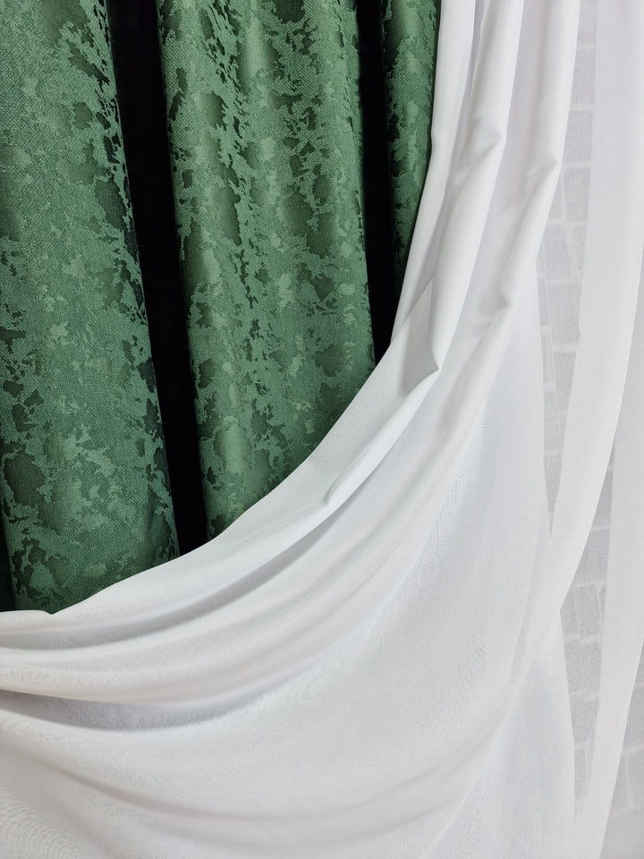 Set perdea din matase alba si draperie decorativa verde smarald - CASABLANCA Set perdea din matase alba si draperie decorativa verde smarald Casa Blanca Curtains & Drapes 400.00 CASABLANCA  CASABLANCA