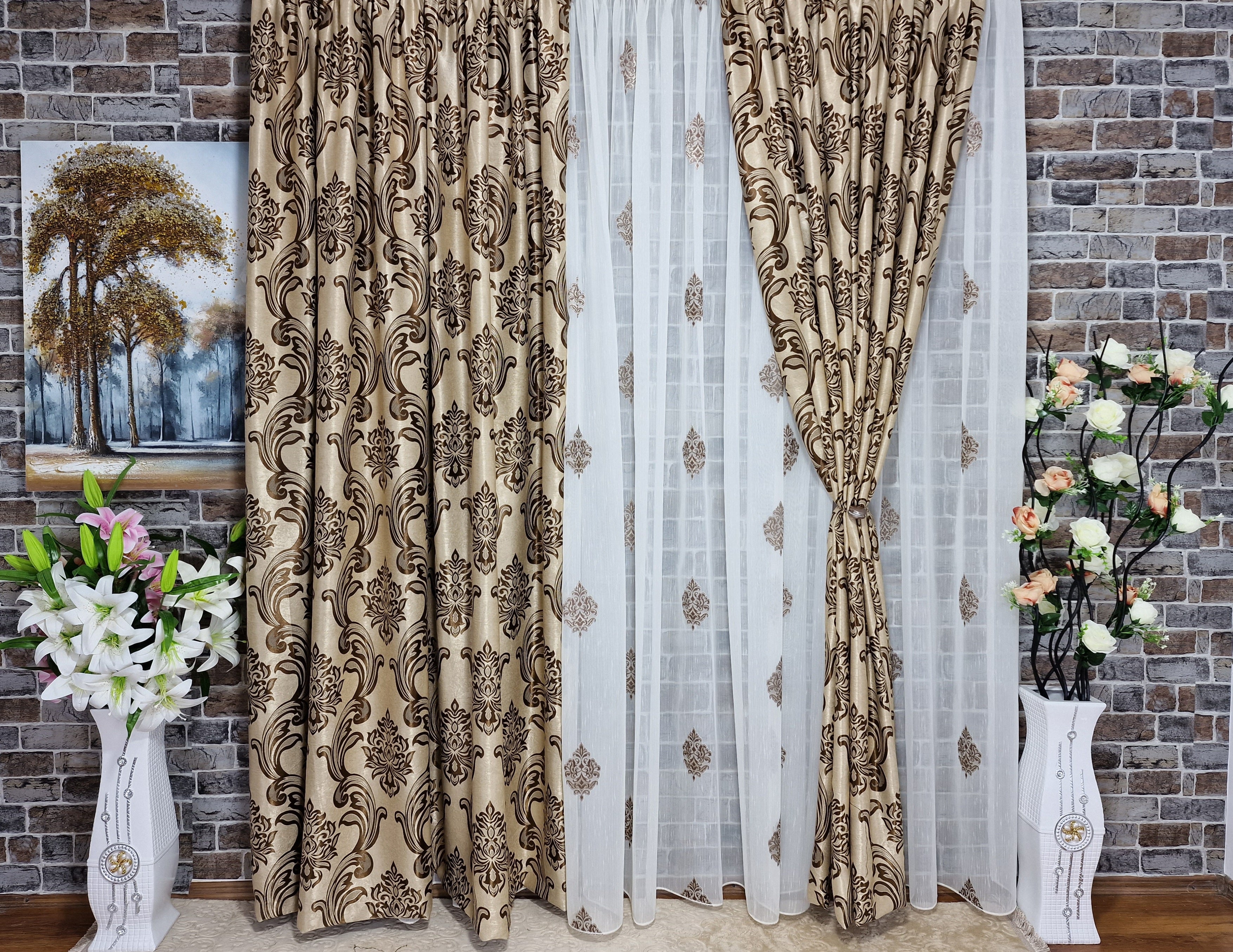 Set din perdea sable crem-maro baroc si draperie baroc crem-maro - CASABLANCA Set din perdea sable crem-maro baroc si draperie baroc crem-maro Casa Blanca Curtains & Drapes 330.00 CASABLANCA  CASABLANCA