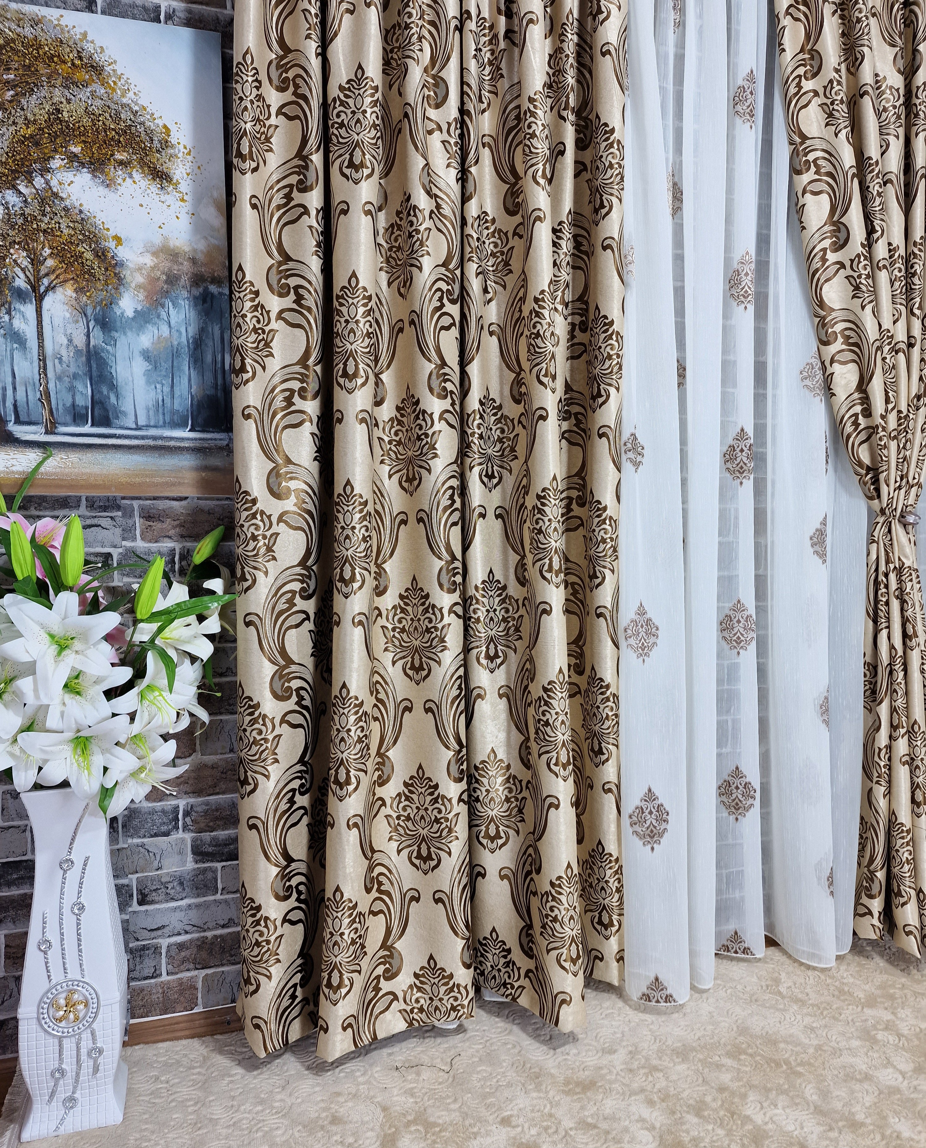 Set din perdea sable crem-maro baroc si draperie baroc crem-maro - CASABLANCA Set din perdea sable crem-maro baroc si draperie baroc crem-maro Casa Blanca Curtains & Drapes 330.00 CASABLANCA  CASABLANCA