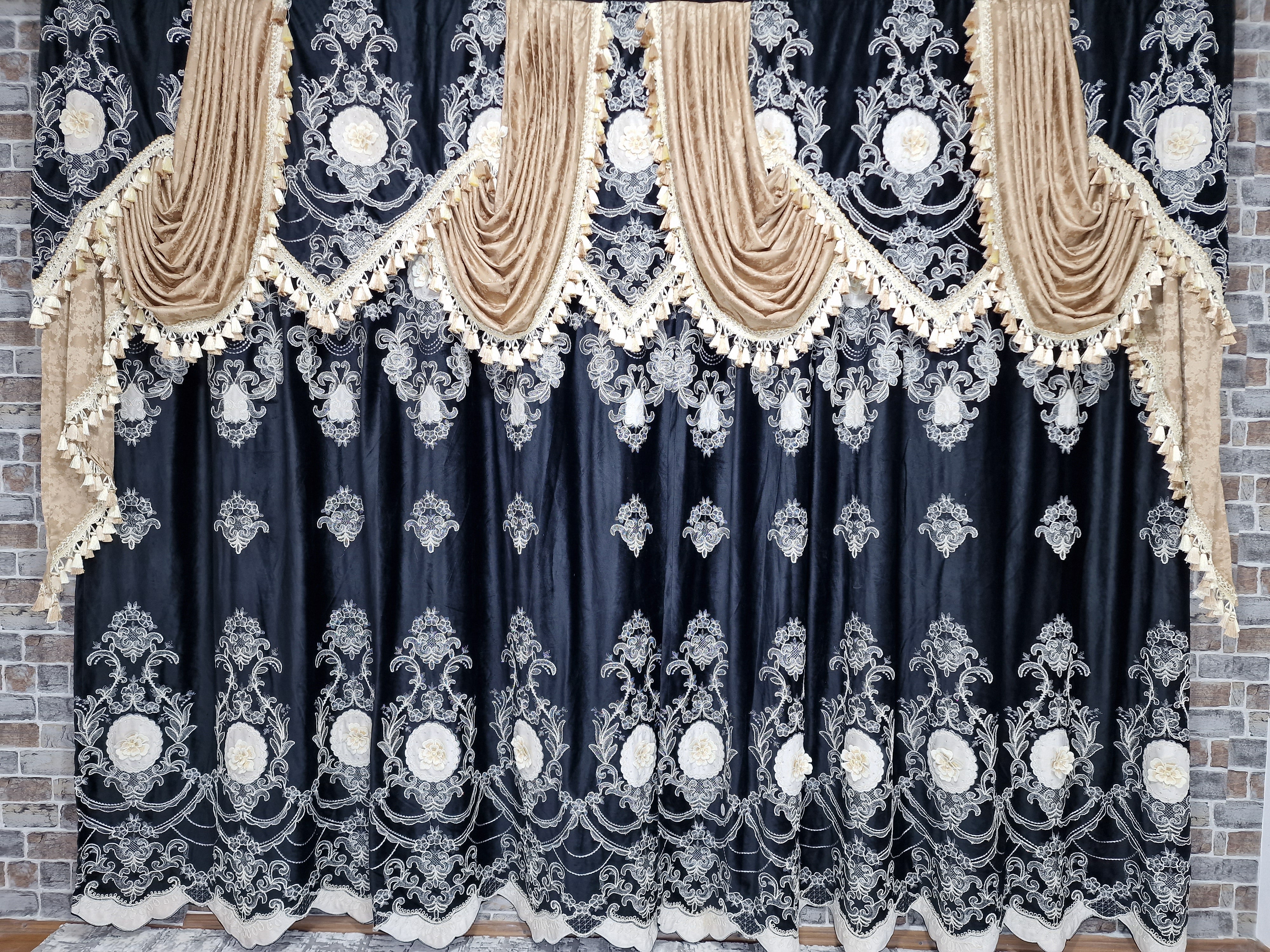 Draperie cu model pentru sina ssu galerie de 3,50 metri - CASABLANCA Draperie cu model pentru sina ssu galerie de 3,50 metri CASABLANCA  1880.00 CASABLANCA  CASABLANCA