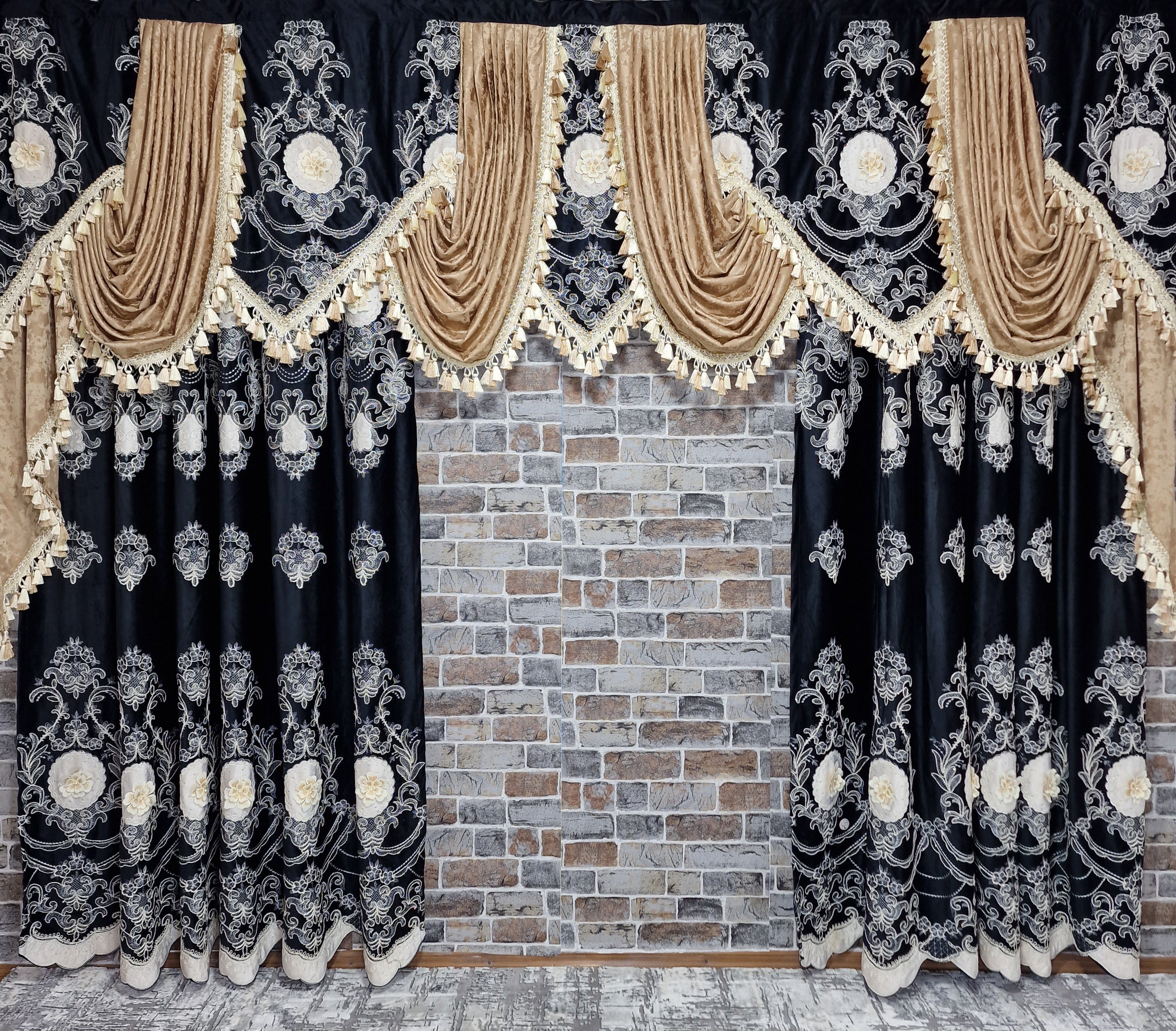 Draperie cu model pentru sina ssu galerie de 3,50 metri - CASABLANCA Draperie cu model pentru sina ssu galerie de 3,50 metri CASABLANCA  1880.00 CASABLANCA  CASABLANCA