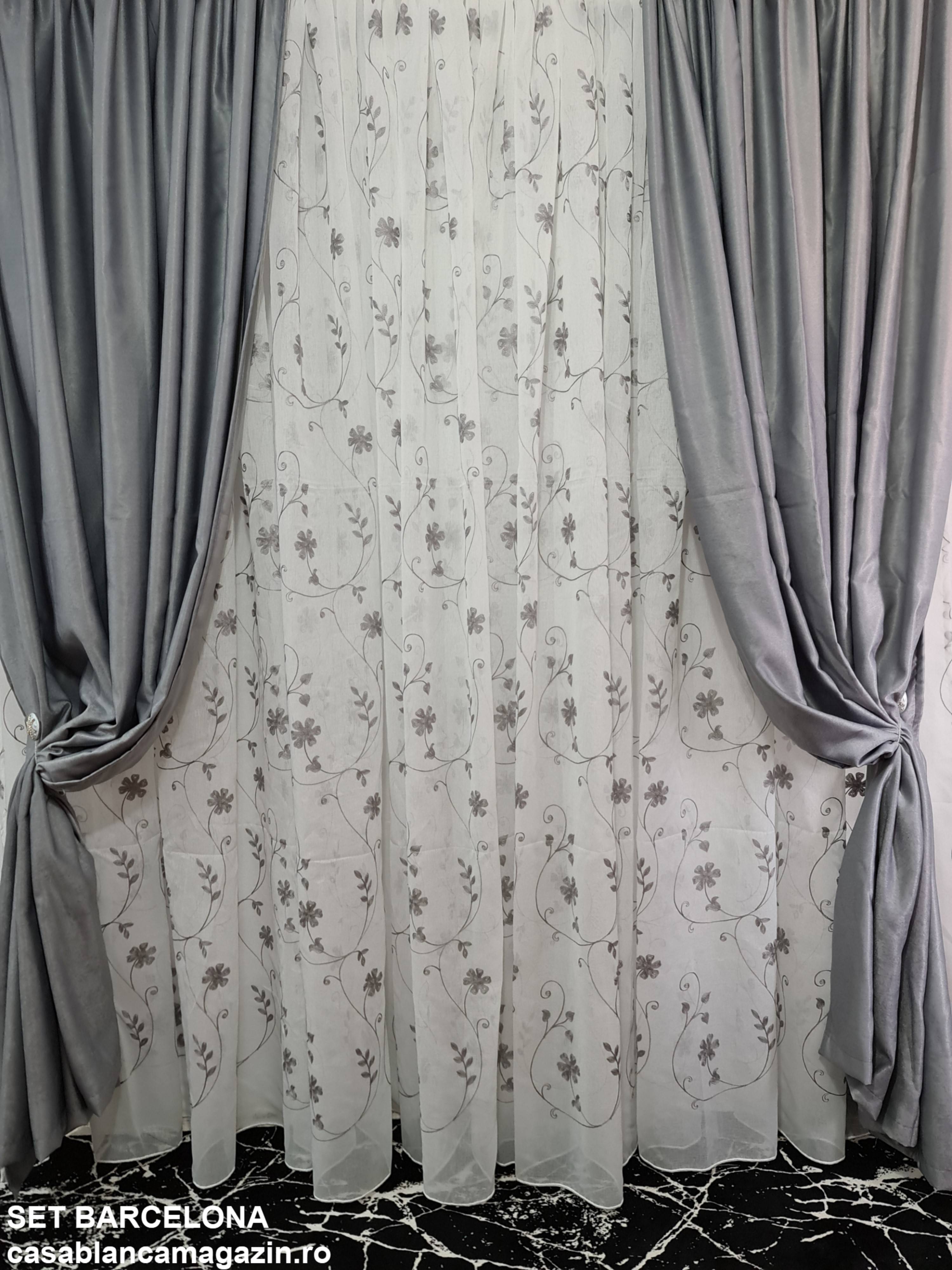 Set perdea si draperie Barcelona - CASABLANCA Set perdea si draperie Barcelona Casa Blanca Curtains & Drapes 700.00 CASABLANCA 8metriperdeacu6metridraperiepentrusinagaleriede4-5 CASABLANCA