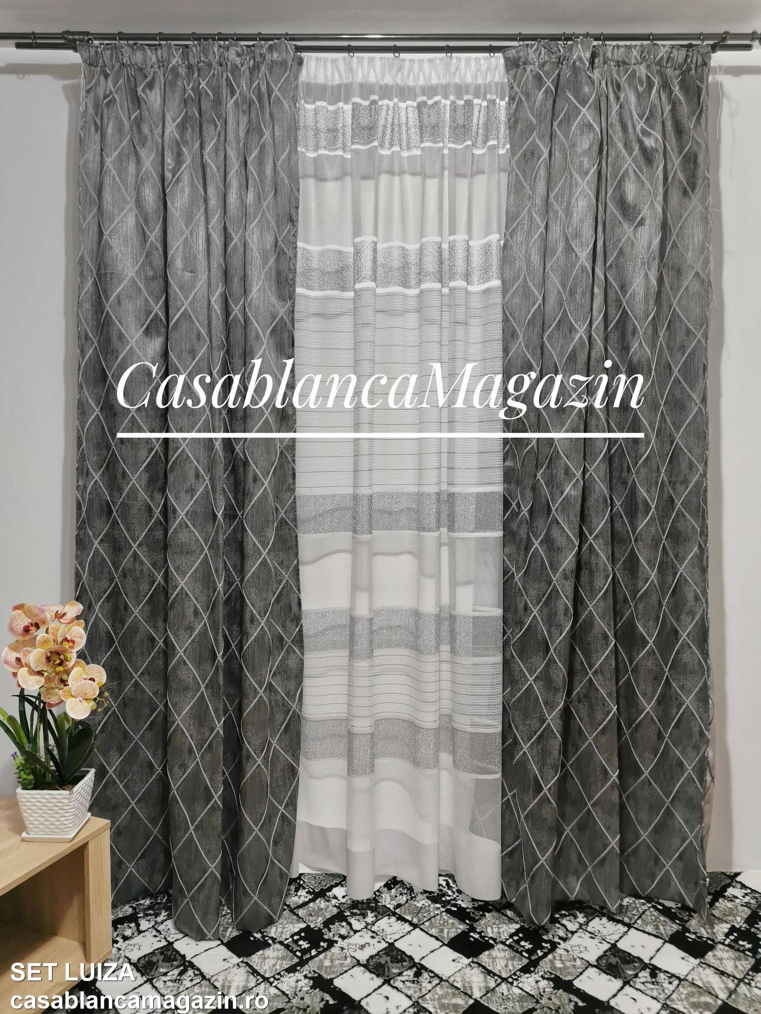 Set perdea si draperie Luiza, imprimeu geometric, ideal pentru spatii contemporane - CASABLANCA Set perdea si draperie Luiza, imprimeu geometric, ideal pentru spatii contemporane Casa Blanca Curtains & Drapes 420.00 CASABLANCA  CASABLANCA