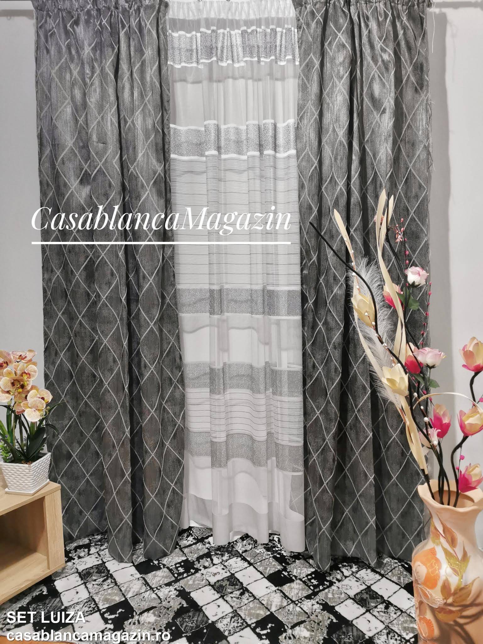 Set perdea si draperie Luiza, imprimeu geometric, ideal pentru spatii contemporane - CASABLANCA Set perdea si draperie Luiza, imprimeu geometric, ideal pentru spatii contemporane Casa Blanca Curtains & Drapes 420.00 CASABLANCA  CASABLANCA