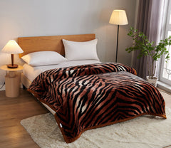 Patura cu o textura pufoasa si catifelata, pentru pat mare, dimensiune 200x230, model floral cod:P51 - CASABLANCA Patura cu o textura pufoasa si catifelata, pentru pat mare, dimensiune 200x230, model floral cod:P51 CasaBlanca Blankets 150.00 CASABLANCA  CASABLANCA
