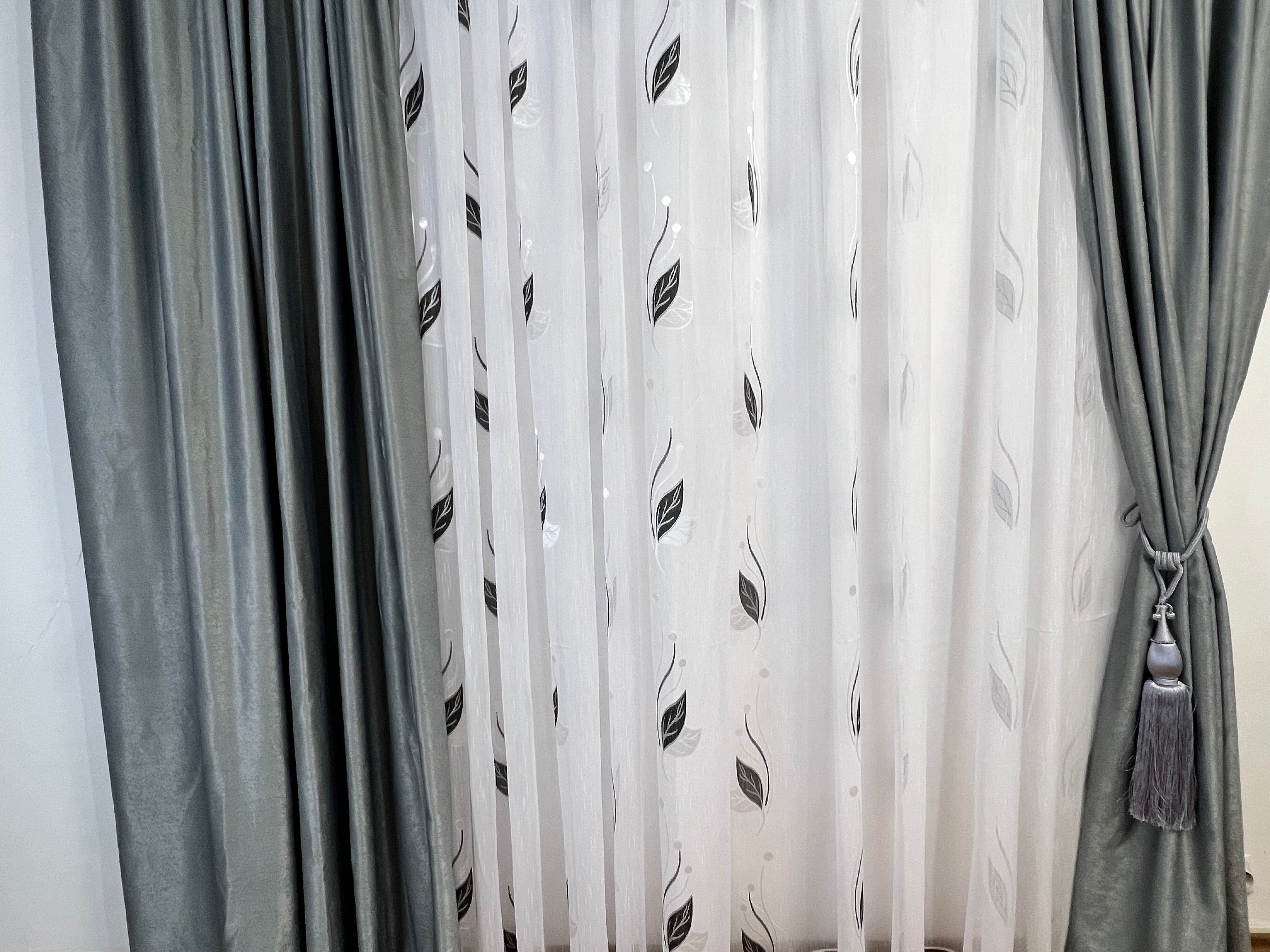 Perdea sable, flori alb cu negru, nesifonabila, model Olga - CASABLANCA Perdea sable, flori alb cu negru, nesifonabila, model Olga Casa Blanca Curtains & Drapes 40.00 CASABLANCA  CASABLANCA